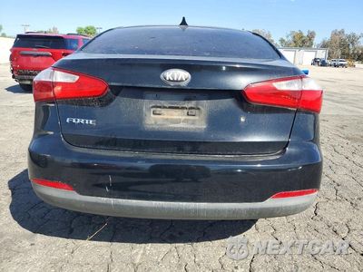 Zdjęcie 6 z 12 samochodu: 2014 KIA FORTE LX VIN:KNAFK4A61E5091365 - miniatura
