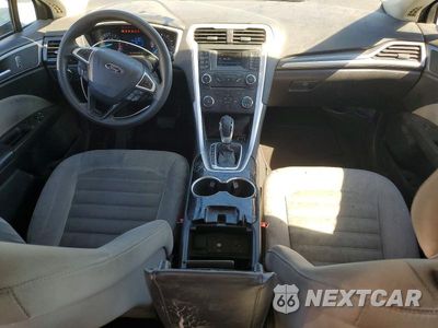 Zdjęcie 8 z 13 samochodu: 2015 FORD FUSION S VIN:3FA6P0G79FR151152 - miniatura