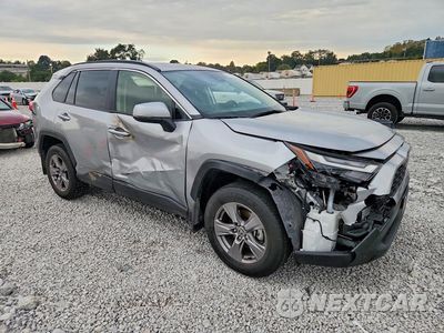 Czwarte zdjęcie samochodu z boku: 2025 TOYOTA RAV4 HYBRID XLE VIN:JTMRWRFV5SJ080096 - miniatura