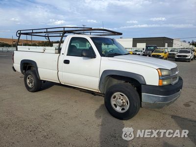 Czwarte zdjęcie samochodu z boku: 2004 CHEVROLET SILVERADO C2500 HEAVY DUTY VIN:1GCHC24U04E282393 - miniatura