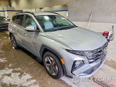 Czwarte zdjęcie samochodu z boku: 2025 HYUNDAI TUCSON SEL VIN:5NMJB3DE4SH504849 - miniatura