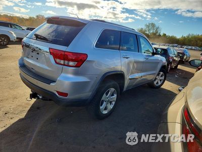 Trzecie zdjęcie samochodu z tyłu: 2013 JEEP GRAND CHEROKEE LAREDO VIN:1C4RJFAG4DC532696 - miniatura