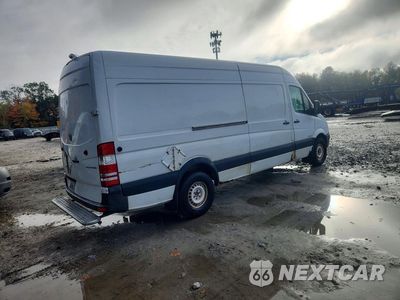 Trzecie zdjęcie samochodu z tyłu: 2015 MERCEDES-BENZ SPRINTER 2500 DELIVERY VAN VIN:WD3PE8DB2FP124369 - miniatura