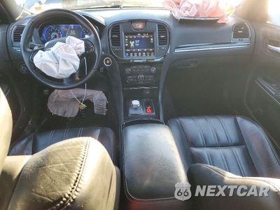 Zdjęcie 8 z 12 samochodu: 2018 CHRYSLER 300 S VIN:2C3CCAGG0JH296555 - miniatura