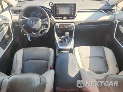 Zdjęcie 8 z 12 samochodu: 2019 TOYOTA RAV4 XLE VIN:2T3W1RFVXKW037389 - miniatura