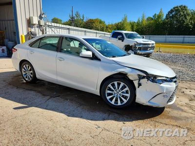 Czwarte zdjęcie samochodu z boku: 2017 TOYOTA CAMRY XLE VIN:4T1BF1FK9HU304238 - miniatura