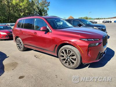 Czwarte zdjęcie samochodu z boku: 2024 BMW X7 XDRIVE40I VIN:5UX23EM02R9U47847 - miniatura