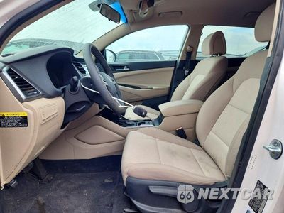 Zdjęcie 7 z 13 samochodu: 2017 HYUNDAI TUCSON SE VIN:KM8J23A46HU357619 - miniatura