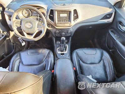 Zdjęcie 8 z 13 samochodu: 2016 JEEP CHEROKEE LIMITED VIN:1C4PJMDB4GW105629 - miniatura