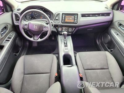 Zdjęcie 8 z 12 samochodu: 2019 HONDA HR-V LX VIN:3CZRU6H39KG714568 - miniatura