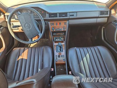 Zdjęcie 8 z 12 samochodu: 1989 MERCEDES-BENZ 260 260E VIN:WDBEA26D6KA864233 - miniatura