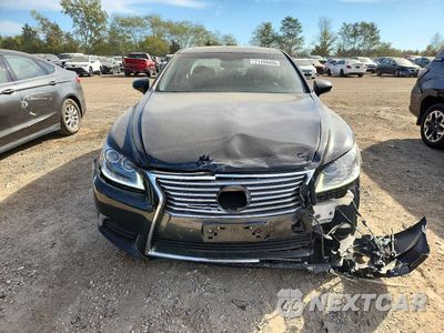 Piąte zdjęcie samochodu w środku: 2016 LEXUS LS 460 VIN:JTHCL5EF3G5026537 - miniatura