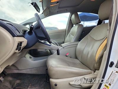Zdjęcie 7 z 13 samochodu: 2010 TOYOTA PRIUS III VIN:JTDKN3DU4A0244065 - miniatura