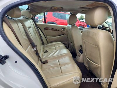 Zdjęcie 10 z 13 samochodu: 2005 JAGUAR S-TYPE VIN:SAJWA01T75FN48969 - miniatura