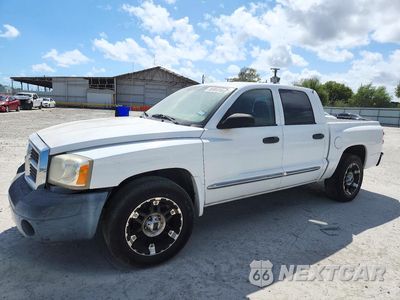 2005 DODGE DAKOTA QUAD SLT 1D7HE48N35S304209 - główne zdjęcie licytacji z USA - miniatura