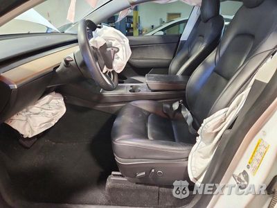 Zdjęcie 7 z 13 samochodu: 2022 TESLA MODEL Y VIN:7SAYGDEE9NF384754 - miniatura