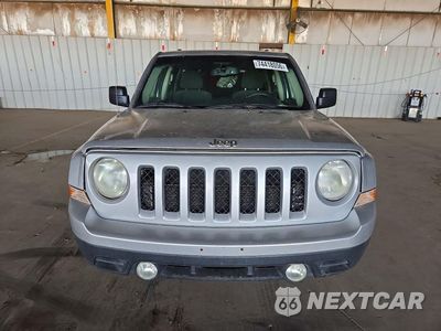 Piąte zdjęcie samochodu w środku: 2012 JEEP PATRIOT SPORT VIN:1C4NJRBB2CD537715 - miniatura