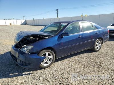 2005 TOYOTA CAMRY LE 4T1BE32K25U026914 - główne zdjęcie licytacji z USA - miniatura