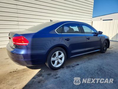 Trzecie zdjęcie samochodu z tyłu: 2012 VOLKSWAGEN PASSAT SE VIN:1VWBP7A34CC032598 - miniatura