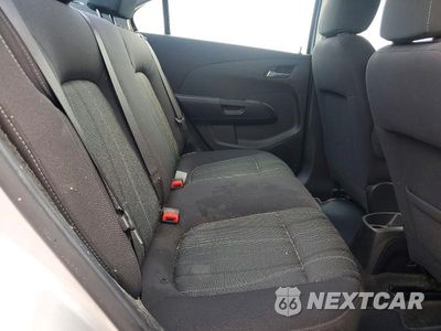Zdjęcie 10 z 13 samochodu: 2020 CHEVROLET SONIC LT VIN:1G1JD5SB2L4141484 - miniatura