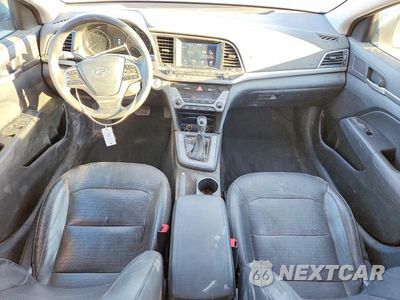 Zdjęcie 8 z 13 samochodu: 2017 HYUNDAI ELANTRA LIMITED VIN:5NPD84LF4HH009543 - miniatura