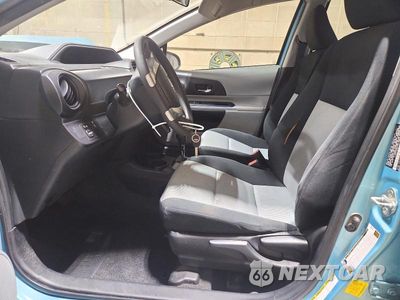 Zdjęcie 7 z 13 samochodu: 2013 TOYOTA PRIUS C TWO VIN:JTDKDTB36D1031548 - miniatura