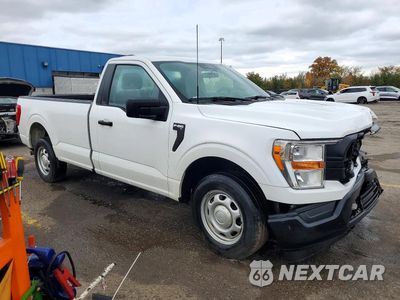 Czwarte zdjęcie samochodu z boku: 2022 FORD F150 VIN:1FTMF1C56NKE04512 - miniatura
