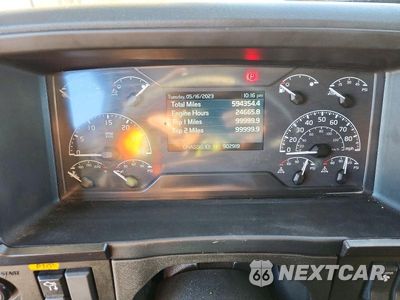 Zdjęcie 9 z 14 samochodu: 2022 VOLVO VAH VIN:4V5RC9EJ7NN601145 - miniatura