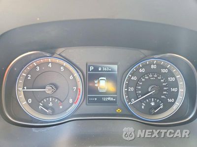 Zdjęcie 9 z 13 samochodu: 2019 HYUNDAI KONA SE VIN:KM8K1CAA5KU334840 - miniatura