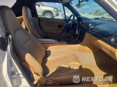 Zdjęcie 10 z 12 samochodu: 2000 MAZDA MX-5 MIATA BASE VIN:JM1NB3534Y0142285 - miniatura