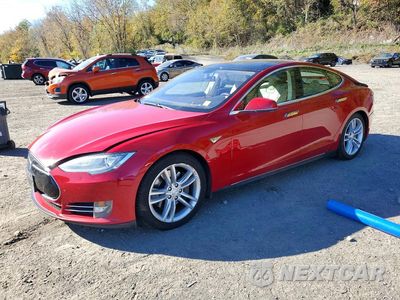 2013 TESLA MODEL S 5YJSA1CN5DFP15673 - główne zdjęcie licytacji z USA - miniatura