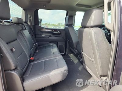 Zdjęcie 10 z 12 samochodu: 2025 GMC SIERRA K1500 SLT VIN:1GTUUDED1SZ226118 - miniatura