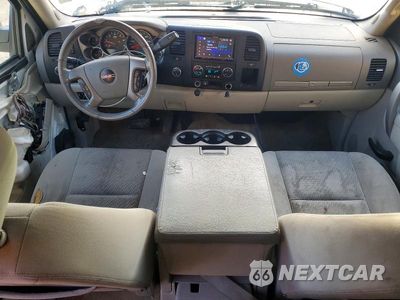 Zdjęcie 8 z 12 samochodu: 2010 GMC SIERRA SLE VIN:3GTRKVE33AG187099 - miniatura