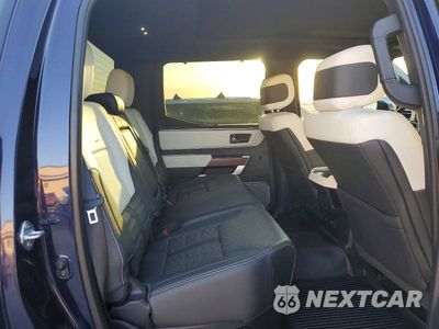 Zdjęcie 10 z 12 samochodu: 2023 TOYOTA TUNDRA CREWMAX CAPSTONE VIN:5TFVC5DB8PX024523 - miniatura