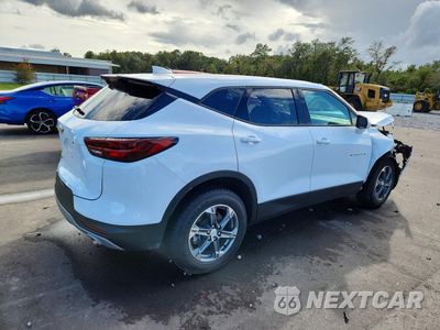 Trzecie zdjęcie samochodu z tyłu: 2025 CHEVROLET BLAZER 2LT VIN:3GNKBCR42SS216915 - miniatura