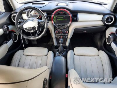 Zdjęcie 8 z 13 samochodu: 2016 MINI COOPER VIN:WMWXU1C58G2D08127 - miniatura
