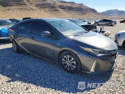 Czwarte zdjęcie samochodu z boku: 2021 TOYOTA PRIUS PRIME LE VIN:JTDKAMFP7M3178980 - miniatura