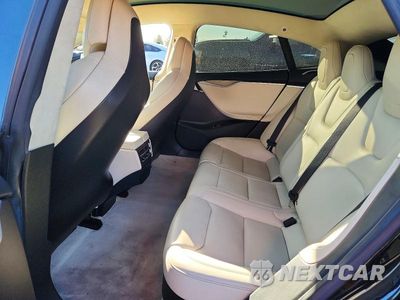 Zdjęcie 10 z 12 samochodu: 2018 TESLA MODEL S VIN:5YJSA1E21JF246046 - miniatura