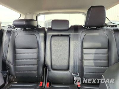 Zdjęcie 10 z 13 samochodu: 2018 FORD ESCAPE SE VIN:1FMCU9J9XJUA18613 - miniatura