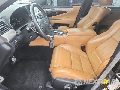 Zdjęcie 7 z 12 samochodu: 2015 LEXUS LS 460 VIN:JTHBL5EF2F5133895 - miniatura