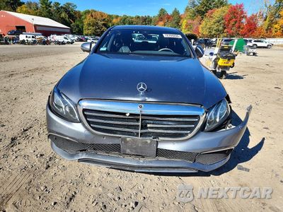 Piąte zdjęcie samochodu w środku: 2019 MERCEDES-BENZ E 300 4MATIC VIN:WDDZF4KB4KA566287 - miniatura