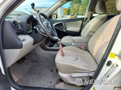 Zdjęcie 7 z 14 samochodu: 2012 TOYOTA RAV4 BASE VIN:2T3BF4DV4CW212646 - miniatura