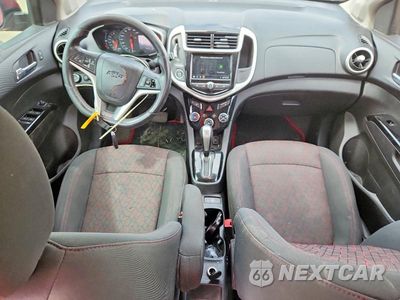 Zdjęcie 8 z 13 samochodu: 2019 CHEVROLET SONIC LT VIN:1G1JD6SB9K4123245 - miniatura