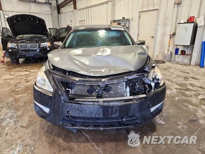 Piąte zdjęcie samochodu w środku: 2015 NISSAN ALTIMA 2.5 S VIN:1N4AL3AP8FN885610 - miniatura