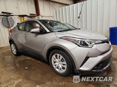 Czwarte zdjęcie samochodu z boku: 2019 TOYOTA C-HR LE VIN:NMTKHMBX7KR073528 - miniatura