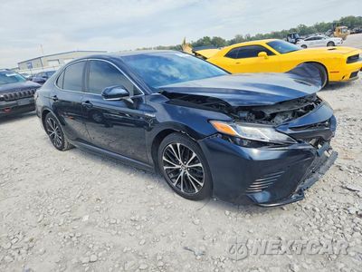 Czwarte zdjęcie samochodu z boku: 2019 TOYOTA CAMRY HYBRID SE VIN:4T1B21HKXKU012792 - miniatura