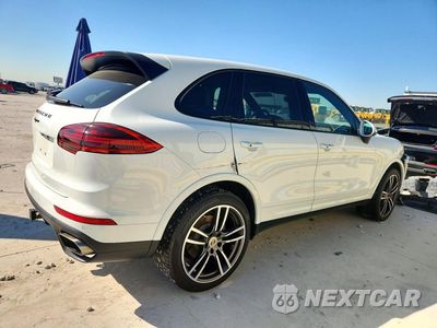 Trzecie zdjęcie samochodu z tyłu: 2018 PORSCHE CAYENNE VIN:WP1AA2A29JKA02475 - miniatura