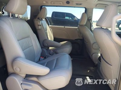Zdjęcie 11 z 13 samochodu: 2018 TOYOTA SIENNA XLE PREMIUM 8-PASSENGER VIN:5TDYZ3DC5JS914578 - miniatura