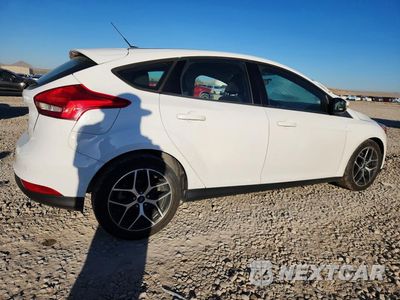Trzecie zdjęcie samochodu z tyłu: 2017 FORD FOCUS SEL VIN:1FADP3M2XHL314247 - miniatura