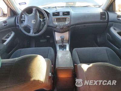 Zdjęcie 8 z 12 samochodu: 2006 HONDA ACCORD EX VIN:1HGCM56786A171568 - miniatura